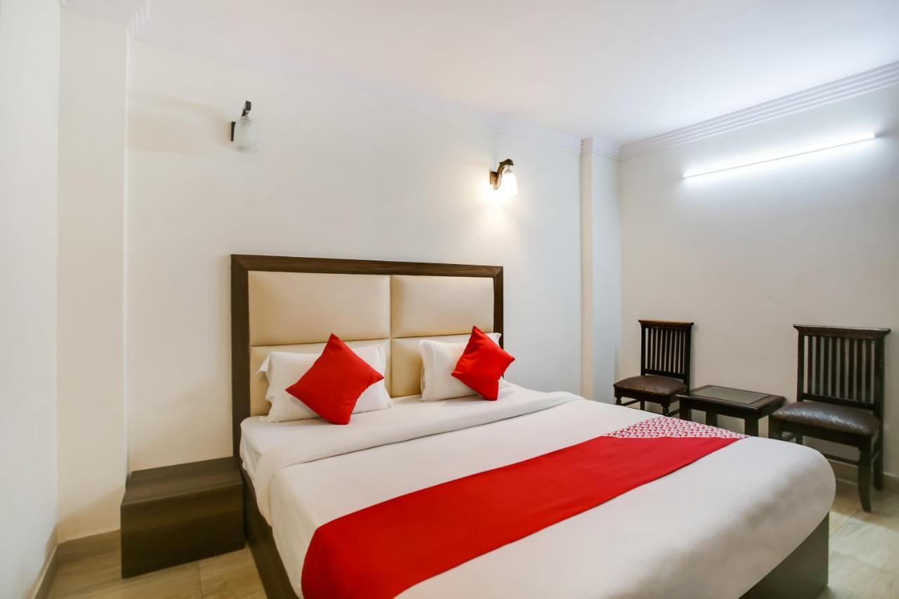 Oyo Hotel New Geetanjali Near Gautam Buddha Park Лакнау Екстериор снимка